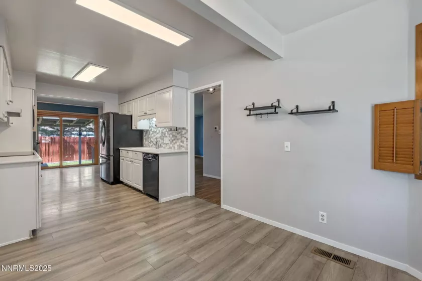 1095 Maplewood, Reno, Nevada 89509, 3 Bedrooms Bedrooms, ,2 BathroomsBathrooms,Residential,Residential,Maplewood,250053283