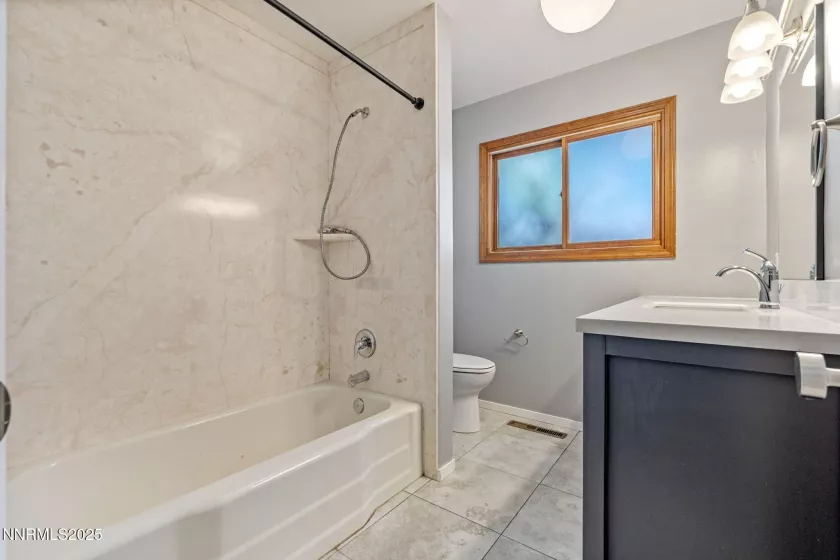 1095 Maplewood, Reno, Nevada 89509, 3 Bedrooms Bedrooms, ,2 BathroomsBathrooms,Residential,Residential,Maplewood,250053283