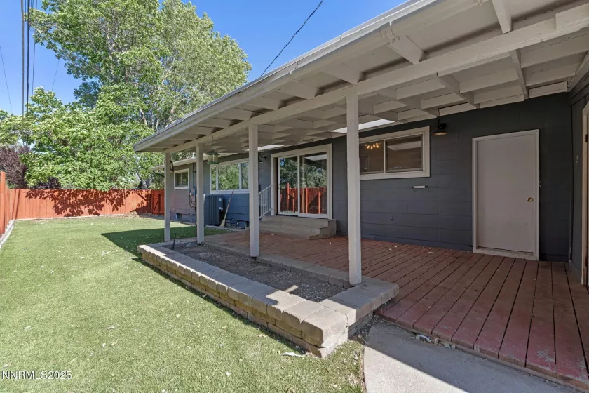 1095 Maplewood, Reno, Nevada 89509, 3 Bedrooms Bedrooms, ,2 BathroomsBathrooms,Residential,Residential,Maplewood,250053283