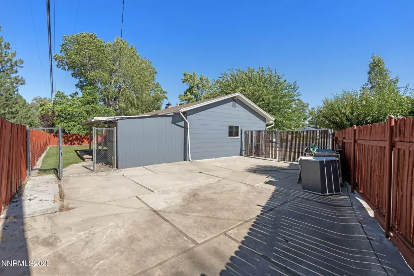 1095 Maplewood, Reno, Nevada 89509, 3 Bedrooms Bedrooms, ,2 BathroomsBathrooms,Residential,Residential,Maplewood,250053283