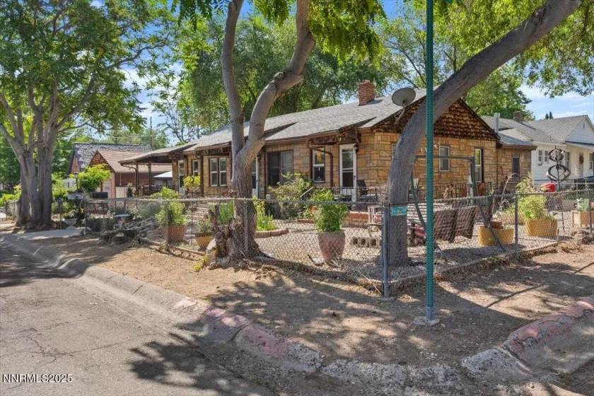 506 Modoc, Reno, Nevada 89509, ,Residential Income,Residential,Modoc,250053312
