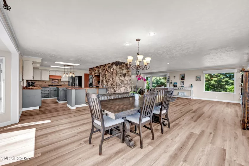 3495 Plumb, Reno, Nevada 89509, 3 Bedrooms Bedrooms, ,2 BathroomsBathrooms,Residential,Residential,Plumb,250053313