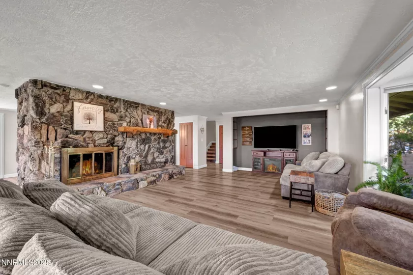 3495 Plumb, Reno, Nevada 89509, 3 Bedrooms Bedrooms, ,2 BathroomsBathrooms,Residential,Residential,Plumb,250053313