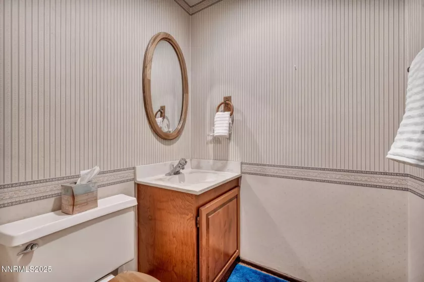 1725 Aquila, Reno, Nevada 89509, 4 Bedrooms Bedrooms, ,3 BathroomsBathrooms,Residential,Residential,Aquila,250053315