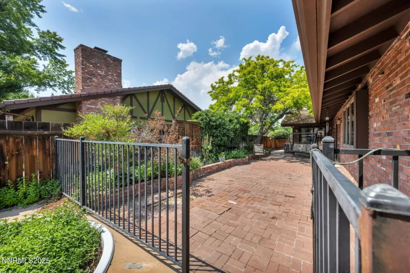 1725 Aquila, Reno, Nevada 89509, 4 Bedrooms Bedrooms, ,3 BathroomsBathrooms,Residential,Residential,Aquila,250053315