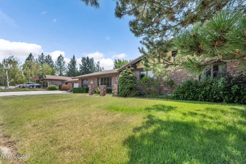 1725 Aquila, Reno, Nevada 89509, 4 Bedrooms Bedrooms, ,3 BathroomsBathrooms,Residential,Residential,Aquila,250053315