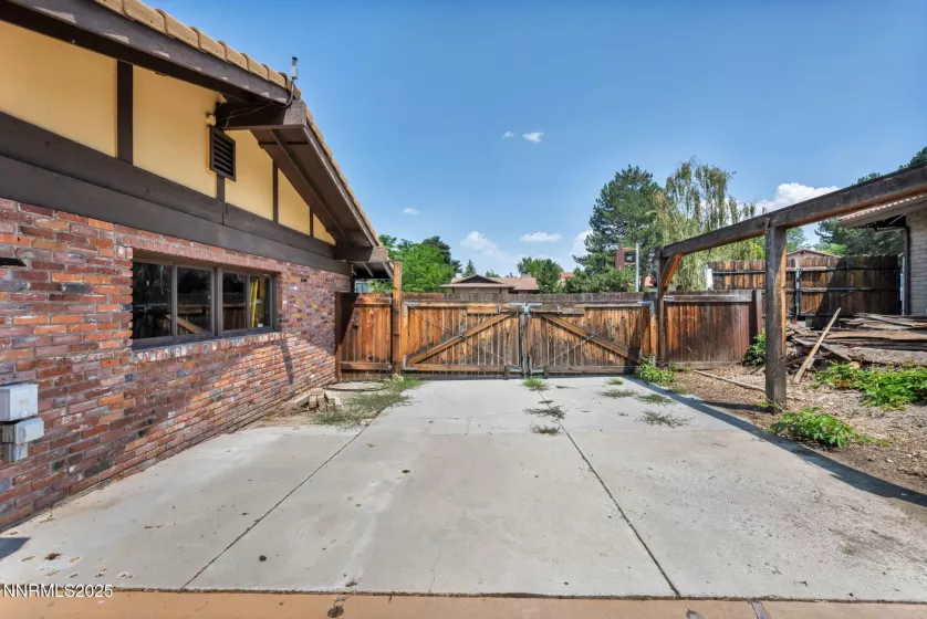 1725 Aquila, Reno, Nevada 89509, 4 Bedrooms Bedrooms, ,3 BathroomsBathrooms,Residential,Residential,Aquila,250053315