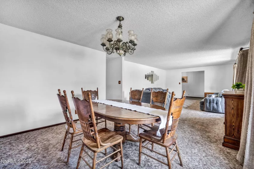 1725 Aquila, Reno, Nevada 89509, 4 Bedrooms Bedrooms, ,3 BathroomsBathrooms,Residential,Residential,Aquila,250053315