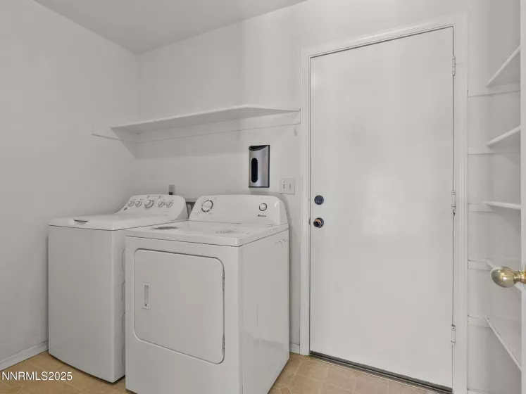 4070 Quinn, Carson City, Nevada 89701, 3 Bedrooms Bedrooms, ,3 BathroomsBathrooms,Residential,Residential,Quinn,250053317