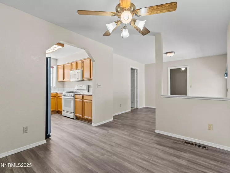4070 Quinn, Carson City, Nevada 89701, 3 Bedrooms Bedrooms, ,3 BathroomsBathrooms,Residential,Residential,Quinn,250053317