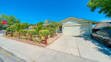 1002 Glen Meadow, Sparks, Nevada 89434, 3 Bedrooms Bedrooms, ,2 BathroomsBathrooms,Residential,Residential,Glen Meadow,250053318