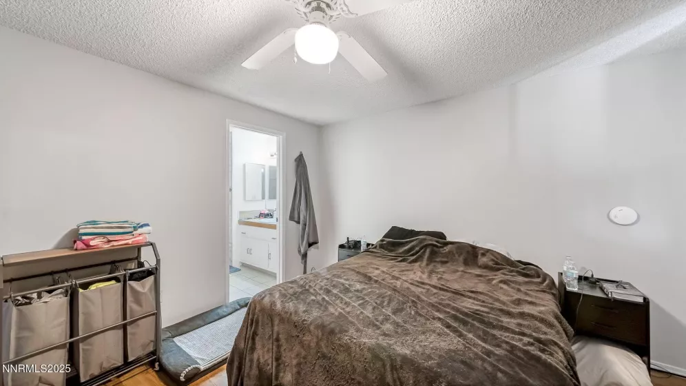 1002 Glen Meadow, Sparks, Nevada 89434, 3 Bedrooms Bedrooms, ,2 BathroomsBathrooms,Residential,Residential,Glen Meadow,250053318