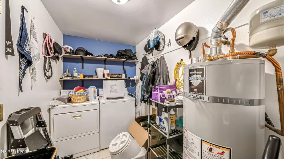 1002 Glen Meadow, Sparks, Nevada 89434, 3 Bedrooms Bedrooms, ,2 BathroomsBathrooms,Residential,Residential,Glen Meadow,250053318