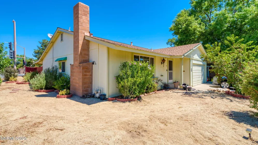 1002 Glen Meadow, Sparks, Nevada 89434, 3 Bedrooms Bedrooms, ,2 BathroomsBathrooms,Residential,Residential,Glen Meadow,250053318