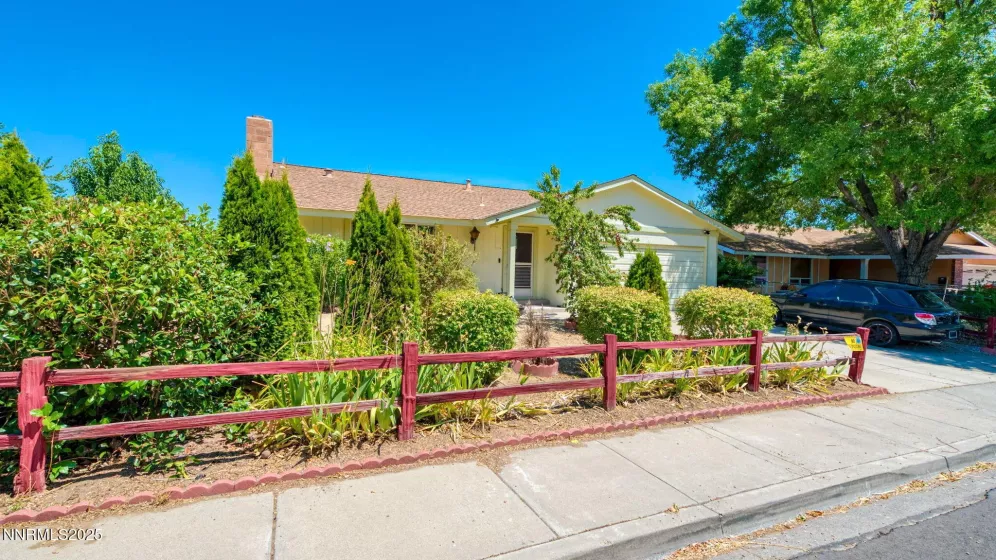 1002 Glen Meadow, Sparks, Nevada 89434, 3 Bedrooms Bedrooms, ,2 BathroomsBathrooms,Residential,Residential,Glen Meadow,250053318