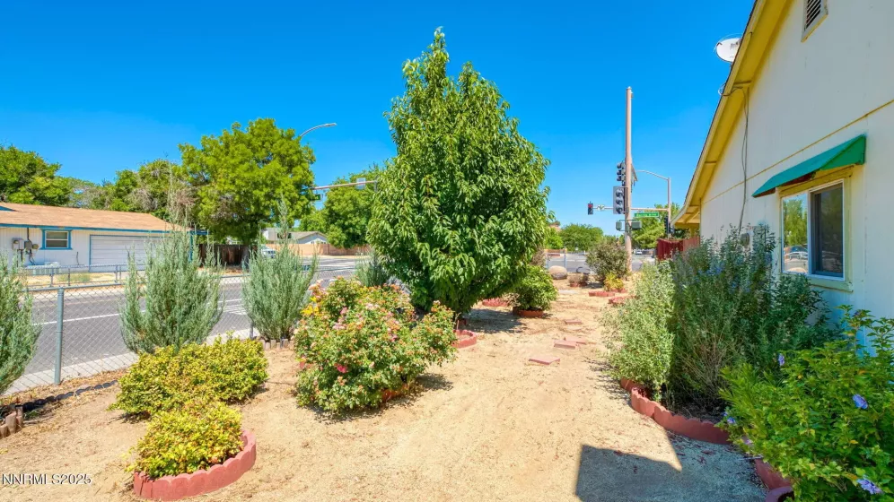1002 Glen Meadow, Sparks, Nevada 89434, 3 Bedrooms Bedrooms, ,2 BathroomsBathrooms,Residential,Residential,Glen Meadow,250053318