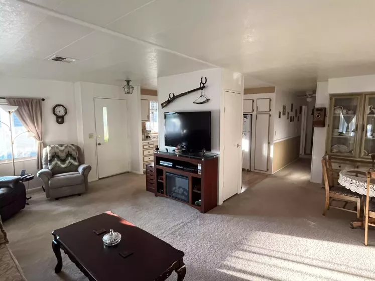 675 Parlanti Lane 101, Sparks, Nevada 89434, 2 Bedrooms Bedrooms, 10 Rooms Rooms,2 BathroomsBathrooms,Manufactured,Residential,101,Parlanti,250053329