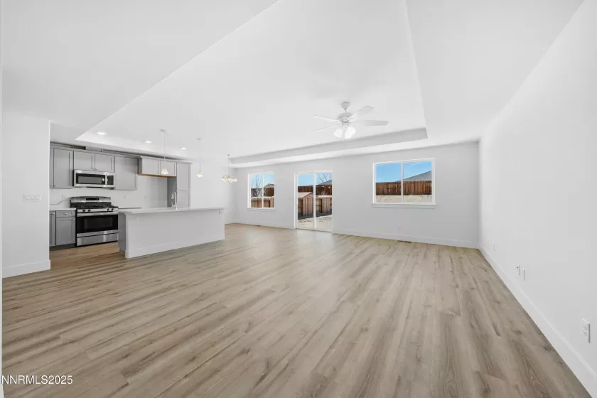 660 Emerald Lane, Battle Mountain, Nevada 89820, 3 Bedrooms Bedrooms, ,1 BathroomBathrooms,Residential,Residential,Emerald Lane,250053330