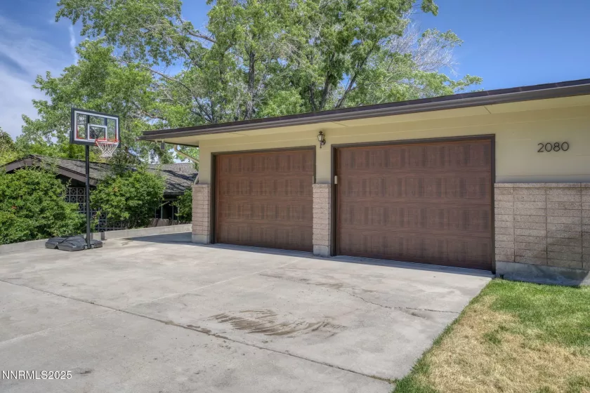 2080 Solari, Reno, Nevada 89509, 4 Bedrooms Bedrooms, ,3 BathroomsBathrooms,Residential,Residential,Solari,250051717