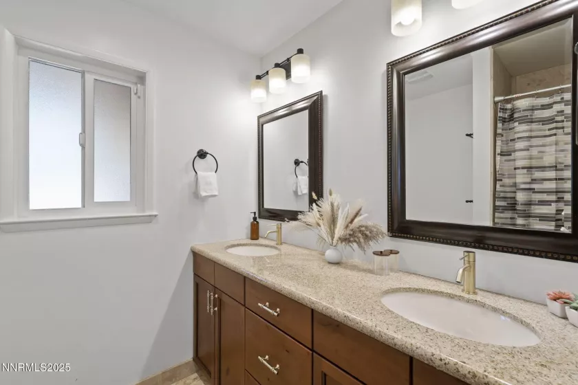 2080 Solari, Reno, Nevada 89509, 4 Bedrooms Bedrooms, ,3 BathroomsBathrooms,Residential,Residential,Solari,250051717