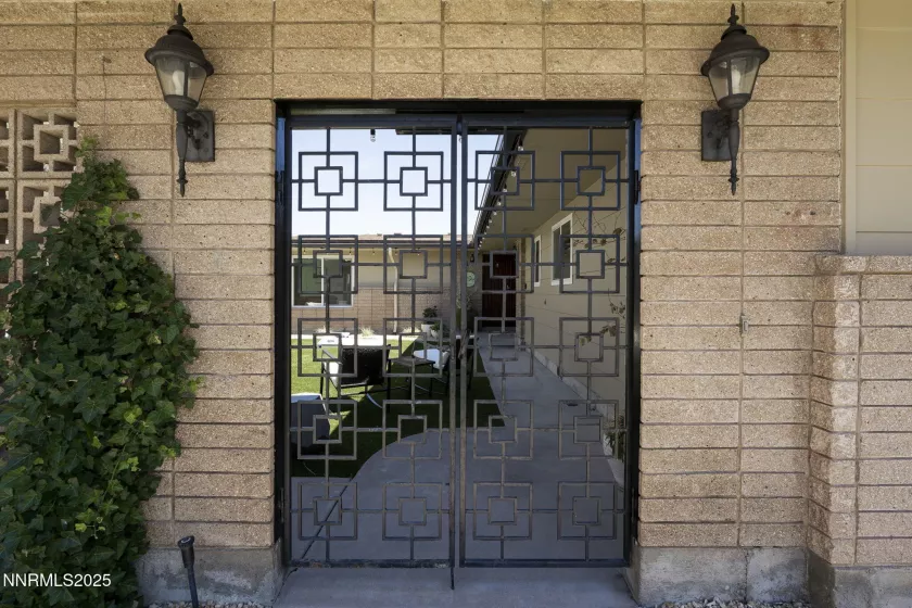2080 Solari, Reno, Nevada 89509, 4 Bedrooms Bedrooms, ,3 BathroomsBathrooms,Residential,Residential,Solari,250051717