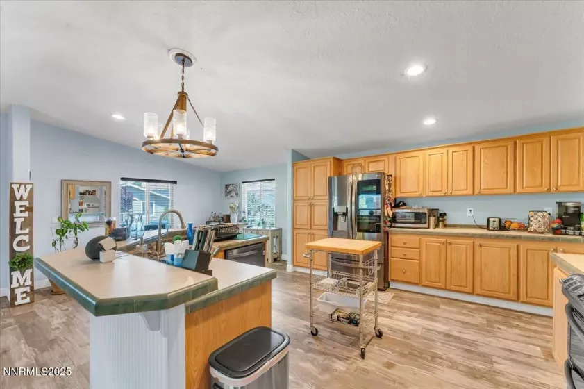 670 Ruby Creek, Reno, Nevada 89506, 3 Bedrooms Bedrooms, ,2 BathroomsBathrooms,Residential,Residential,Ruby Creek,250053332