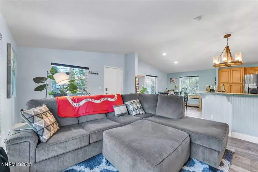 670 Ruby Creek, Reno, Nevada 89506, 3 Bedrooms Bedrooms, ,2 BathroomsBathrooms,Residential,Residential,Ruby Creek,250053332