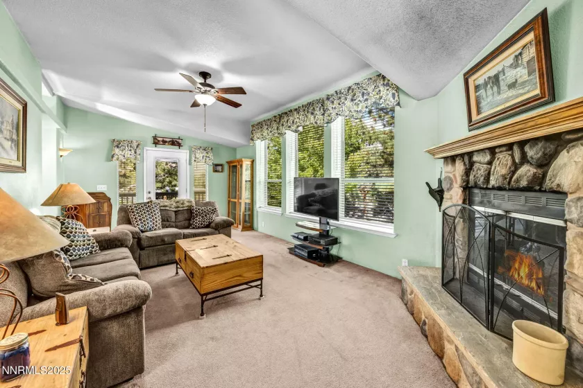 91 Shetler, Coleville, California 96107, 2 Bedrooms Bedrooms, ,2 BathroomsBathrooms,Residential,Residential,Shetler,250053333