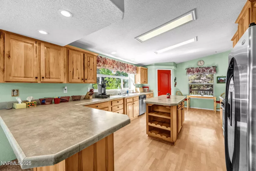 91 Shetler, Coleville, California 96107, 2 Bedrooms Bedrooms, ,2 BathroomsBathrooms,Residential,Residential,Shetler,250053333