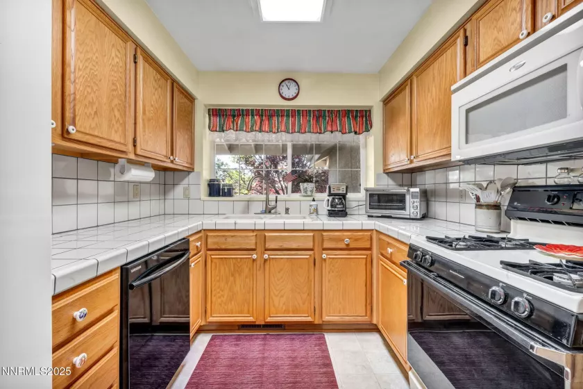 4268 Hunter, Carson City, Nevada 89701, 3 Bedrooms Bedrooms, ,2 BathroomsBathrooms,Residential,Residential,Hunter,250053334