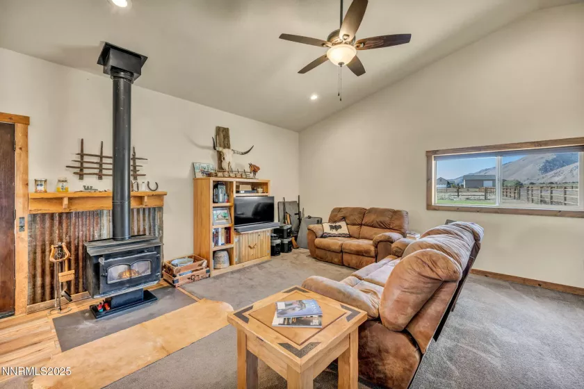 45 Madison, Smith Valley, Nevada 89444, 2 Bedrooms Bedrooms, ,1 BathroomBathrooms,Residential,Residential,Madison,250053341