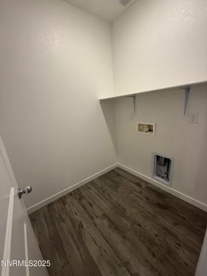 1125 Alder, Fallon, Nevada 89406, 4 Bedrooms Bedrooms, ,2 BathroomsBathrooms,Residential,Residential,Alder,250053344