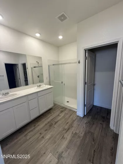 1125 Alder, Fallon, Nevada 89406, 4 Bedrooms Bedrooms, ,2 BathroomsBathrooms,Residential,Residential,Alder,250053344