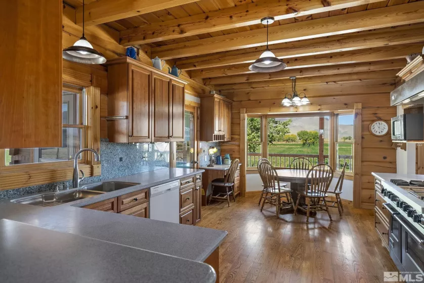 1312 NV-208, Yerington, Nevada 89447, 5 Bedrooms Bedrooms, ,6 BathroomsBathrooms,Farm & Ranch,Residential,NV-208,220014640