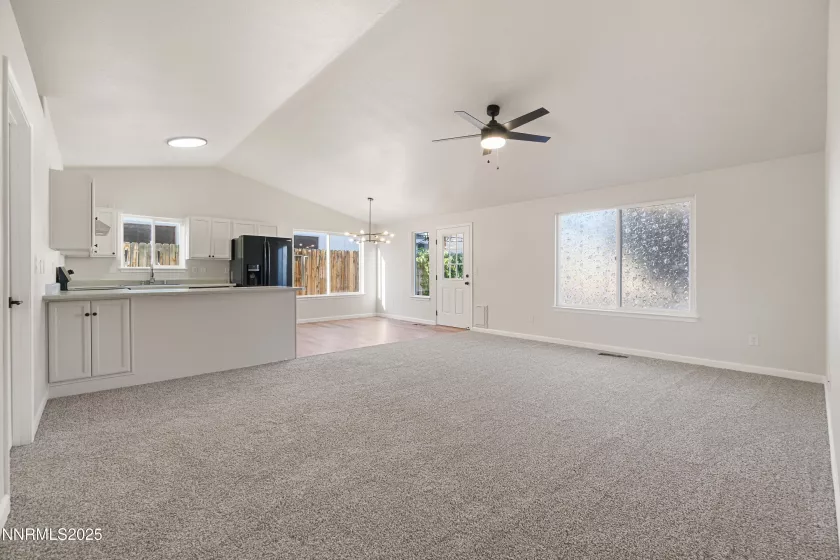 571 Spur, Fernley, Nevada 89408, 3 Bedrooms Bedrooms, ,2 BathroomsBathrooms,Residential,Residential,Spur,250053348