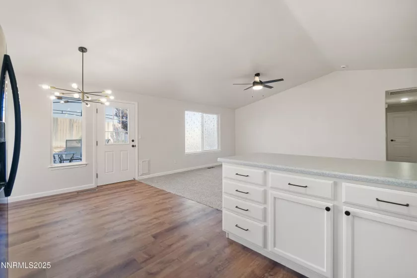 571 Spur, Fernley, Nevada 89408, 3 Bedrooms Bedrooms, ,2 BathroomsBathrooms,Residential,Residential,Spur,250053348