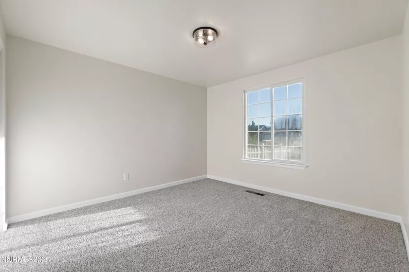 571 Spur, Fernley, Nevada 89408, 3 Bedrooms Bedrooms, ,2 BathroomsBathrooms,Residential,Residential,Spur,250053348