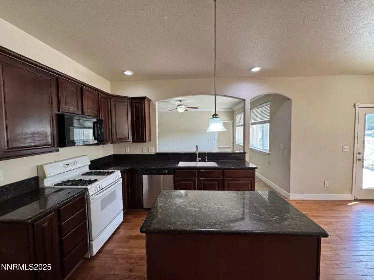103 Desert Lakes, Fernley, Nevada 89408, 3 Bedrooms Bedrooms, ,2 BathroomsBathrooms,Residential,Residential,Desert Lakes,250053349