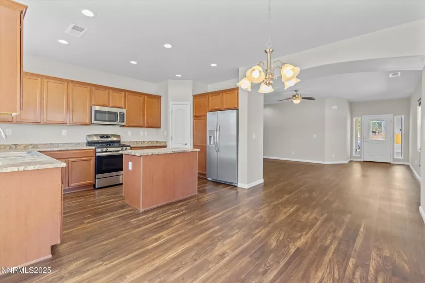 181 Walnut, Fernley, Nevada 89408, 3 Bedrooms Bedrooms, ,2 BathroomsBathrooms,Residential,Residential,Walnut,250053351