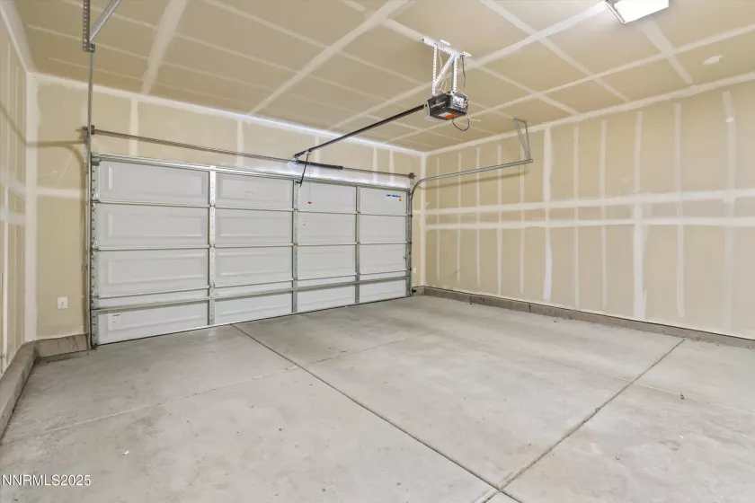181 Walnut, Fernley, Nevada 89408, 3 Bedrooms Bedrooms, ,2 BathroomsBathrooms,Residential,Residential,Walnut,250053351