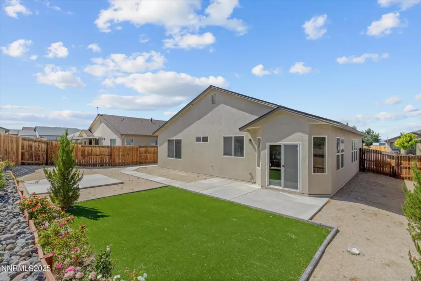 181 Walnut, Fernley, Nevada 89408, 3 Bedrooms Bedrooms, ,2 BathroomsBathrooms,Residential,Residential,Walnut,250053351