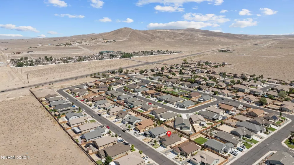 181 Walnut, Fernley, Nevada 89408, 3 Bedrooms Bedrooms, ,2 BathroomsBathrooms,Residential,Residential,Walnut,250053351