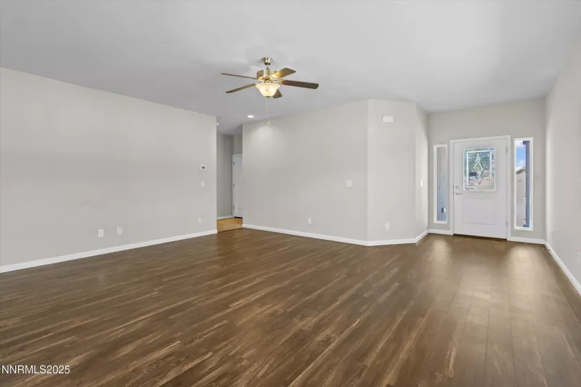 181 Walnut, Fernley, Nevada 89408, 3 Bedrooms Bedrooms, ,2 BathroomsBathrooms,Residential,Residential,Walnut,250053351
