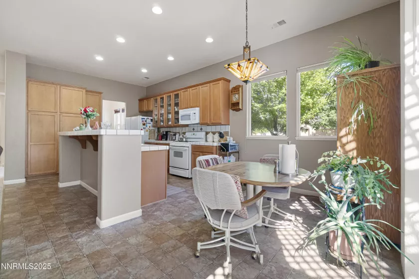 101 Poppy Hills, Dayton, Nevada 89403, 3 Bedrooms Bedrooms, ,2 BathroomsBathrooms,Residential,Residential,Poppy Hills,250053355
