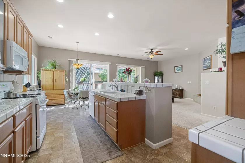 101 Poppy Hills, Dayton, Nevada 89403, 3 Bedrooms Bedrooms, ,2 BathroomsBathrooms,Residential,Residential,Poppy Hills,250053355