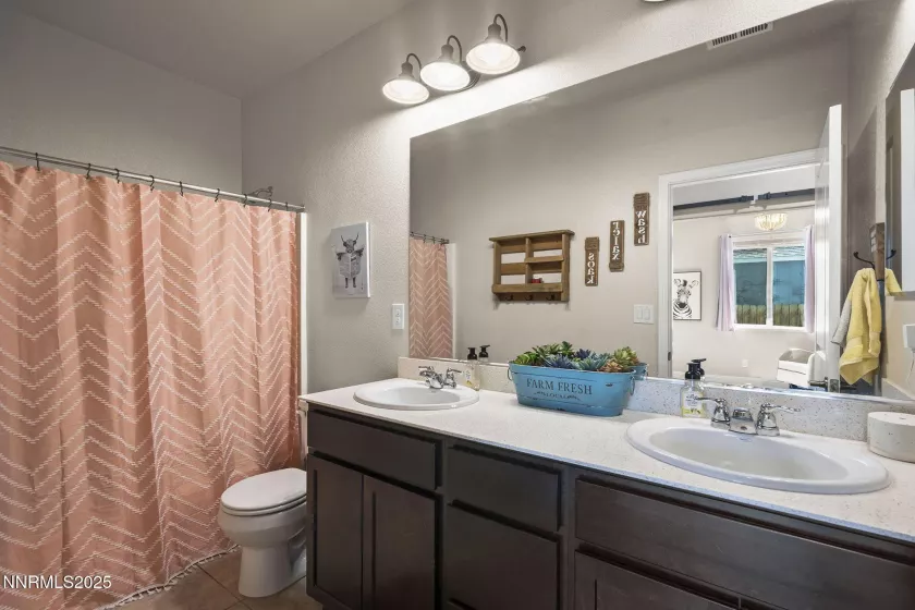 204 Bristol Wells, Spanish Springs, Nevada 89441, 4 Bedrooms Bedrooms, ,2 BathroomsBathrooms,Residential,Residential,Bristol Wells,250053359