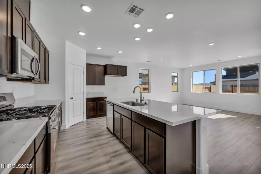 1333 Nebula, Carson City, Nevada 89705, 3 Bedrooms Bedrooms, ,2 BathroomsBathrooms,Residential,Residential,Nebula,250053360