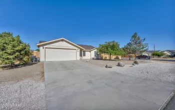 1075 Courtney Marie, Fallon, Nevada 89406, 3 Bedrooms Bedrooms, ,2 BathroomsBathrooms,Residential,Residential,Courtney Marie,250053362