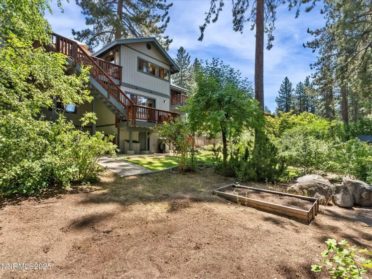 622 Freel, Zephyr Cove, Nevada 89448, 4 Bedrooms Bedrooms, ,3 BathroomsBathrooms,Residential,Residential,Freel,250053357