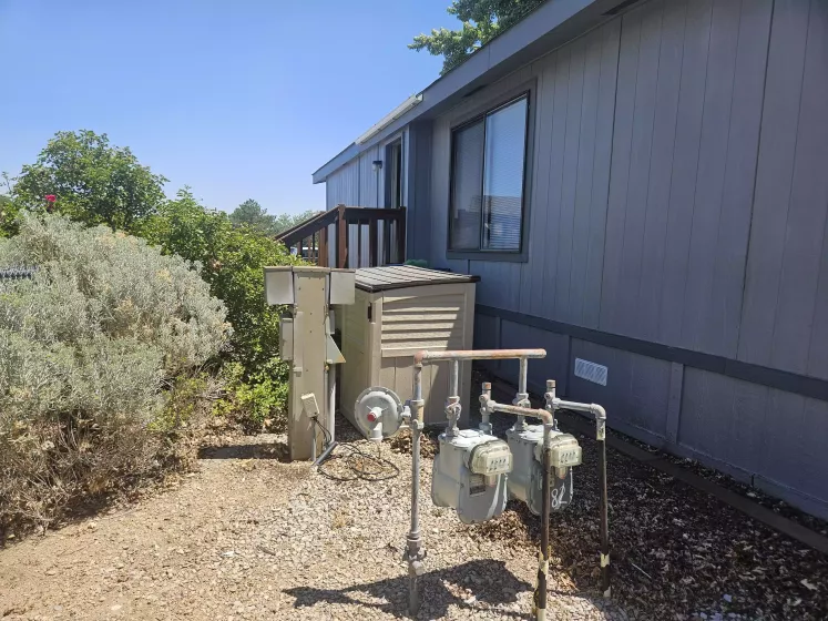 82 Volcano Ave, Reno, Nevada 89506, 3 Bedrooms Bedrooms, 10 Rooms Rooms,2 BathroomsBathrooms,Manufactured,Residential,Volcano,250053375